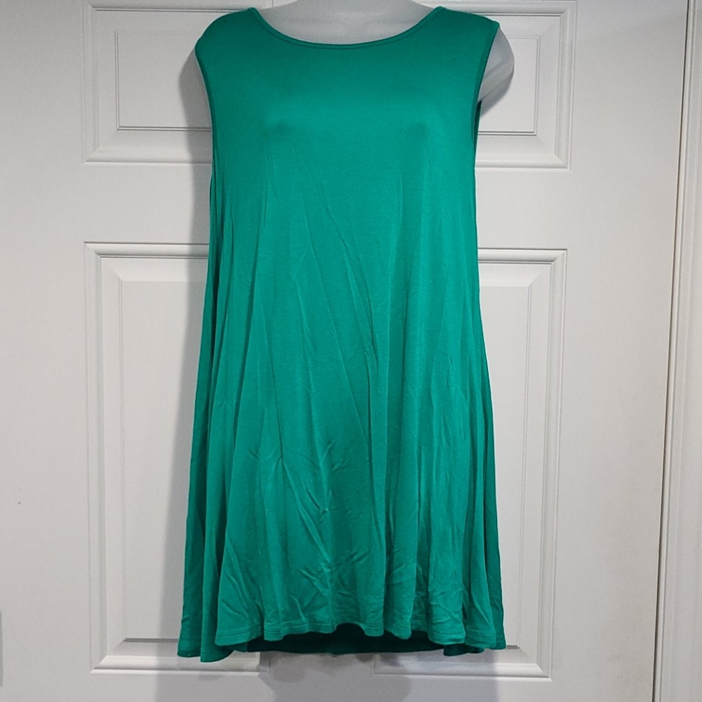 TUNIC: Green Sleeveless Tunic